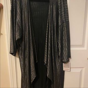 L elegant  shirley Lularoe
